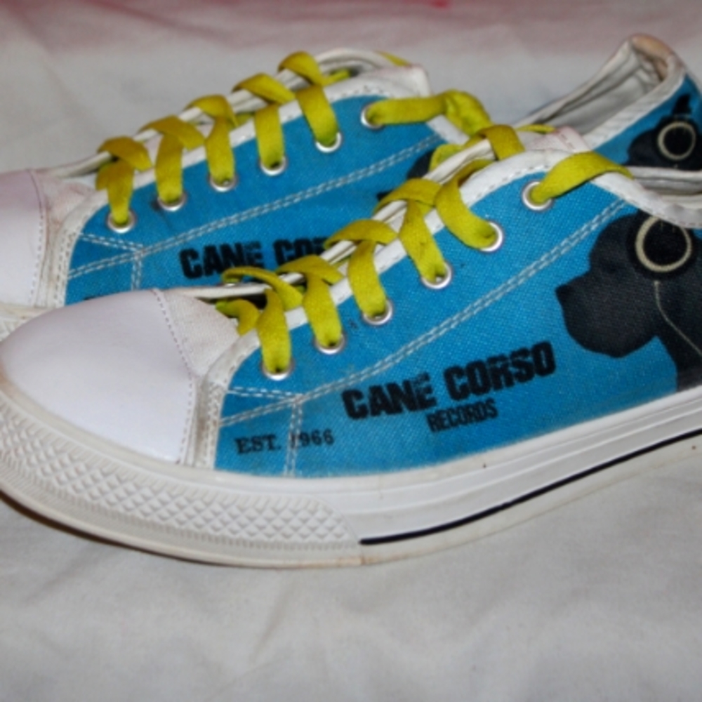 Cane corso shoes